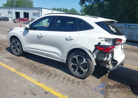 2023 Ford Escape St-Line Select z USA, uszkodzony, nr VIN 1FMCU9NA3PUA61008